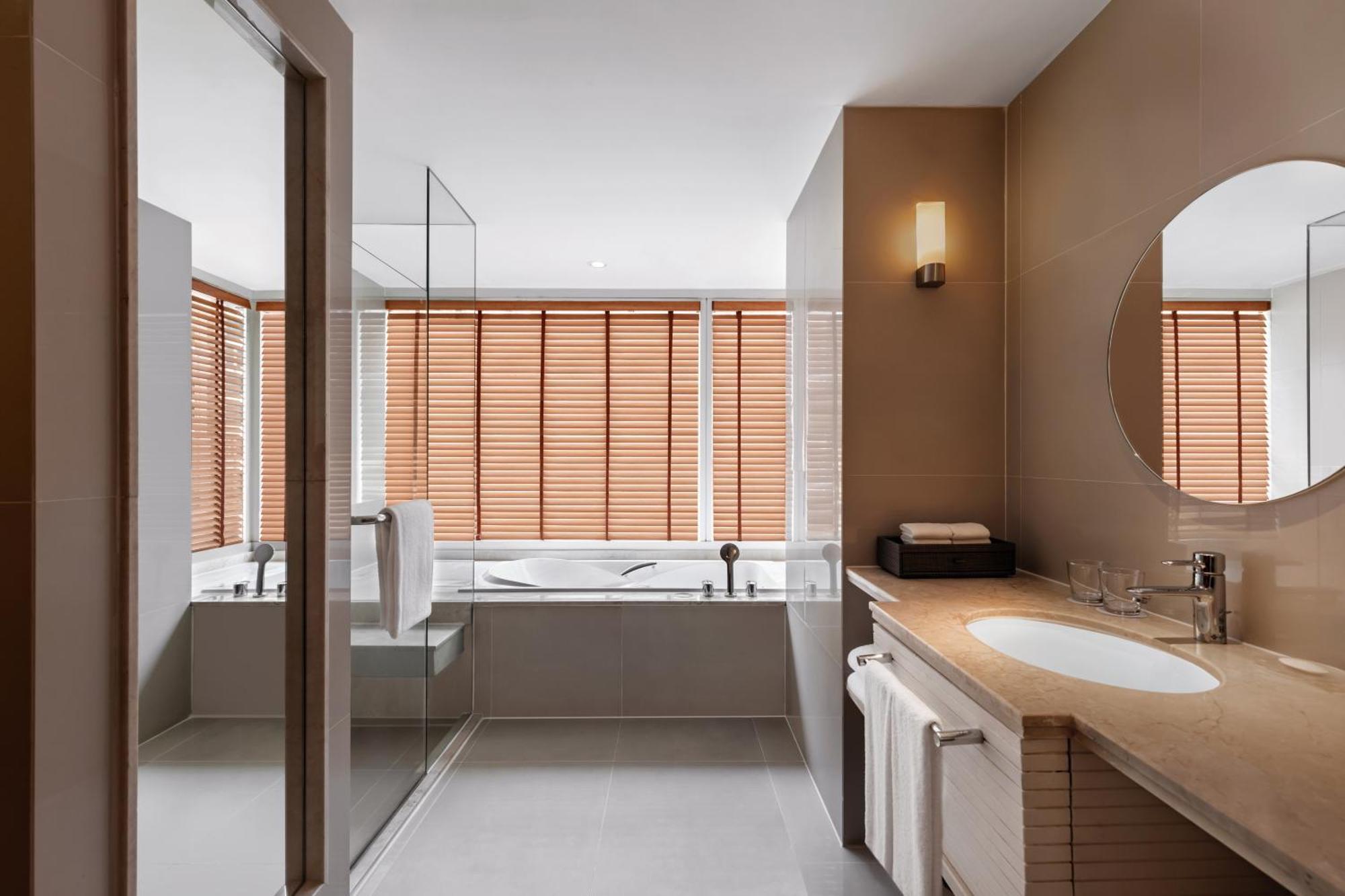 Courtyard By Marriott