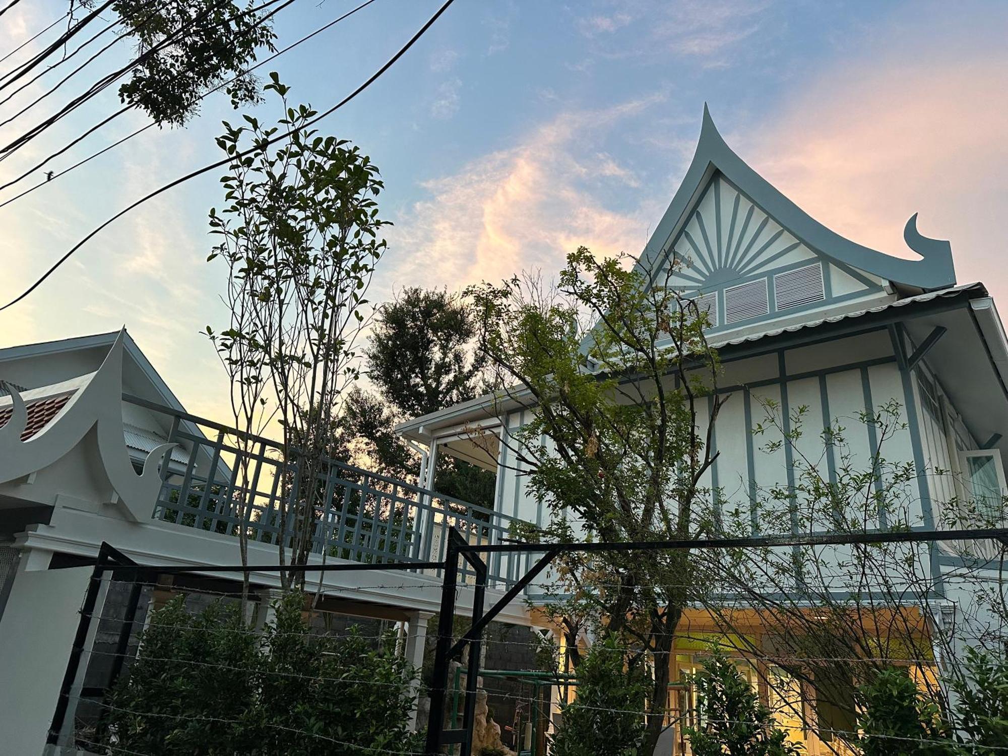 Baan Debtida * Bangkok