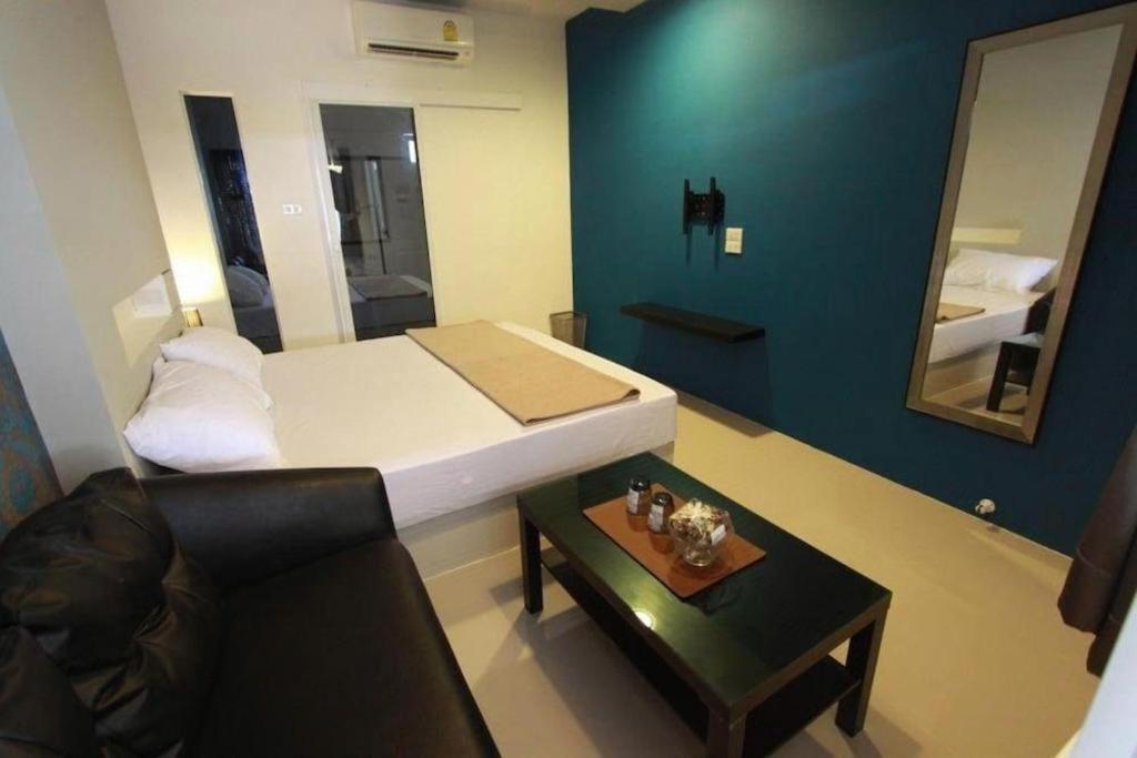 Hotel Bearing26