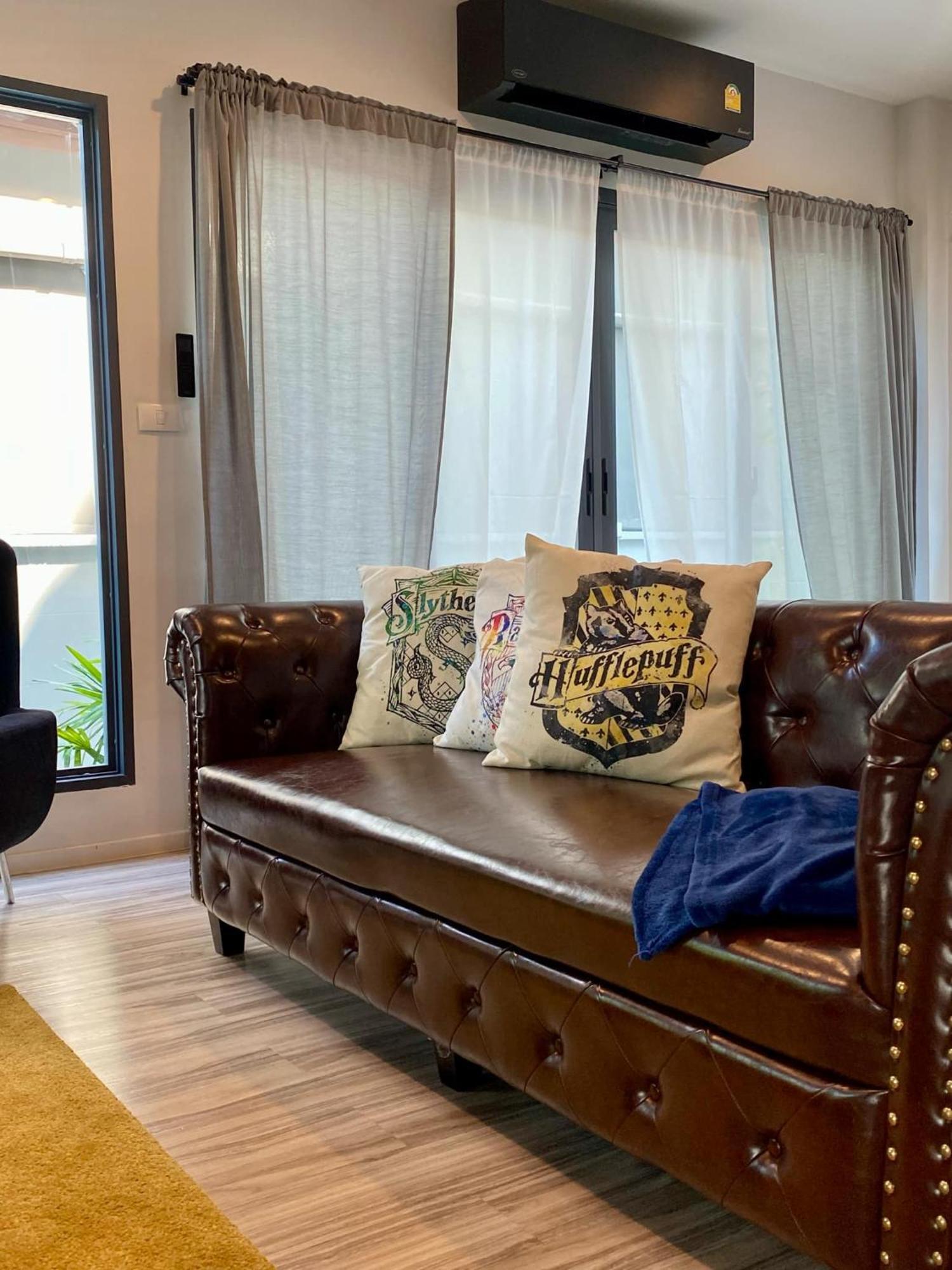 Stylish2bd Pool&gym Near Airport Vakantiehuis Bangkok