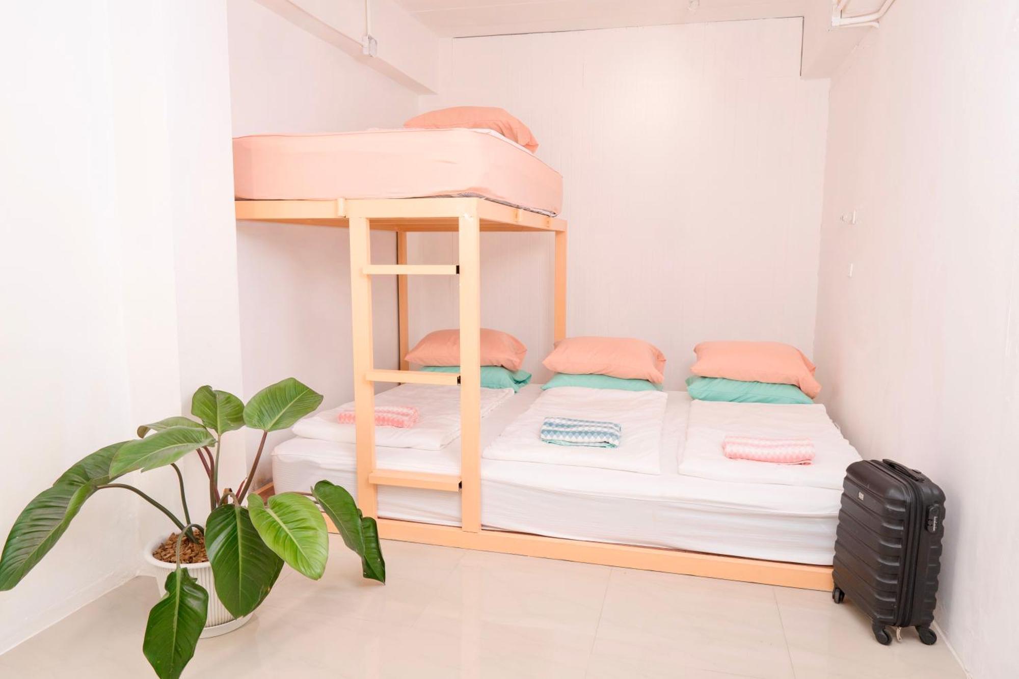 Easy Sunday Khaosan Beds Hotel