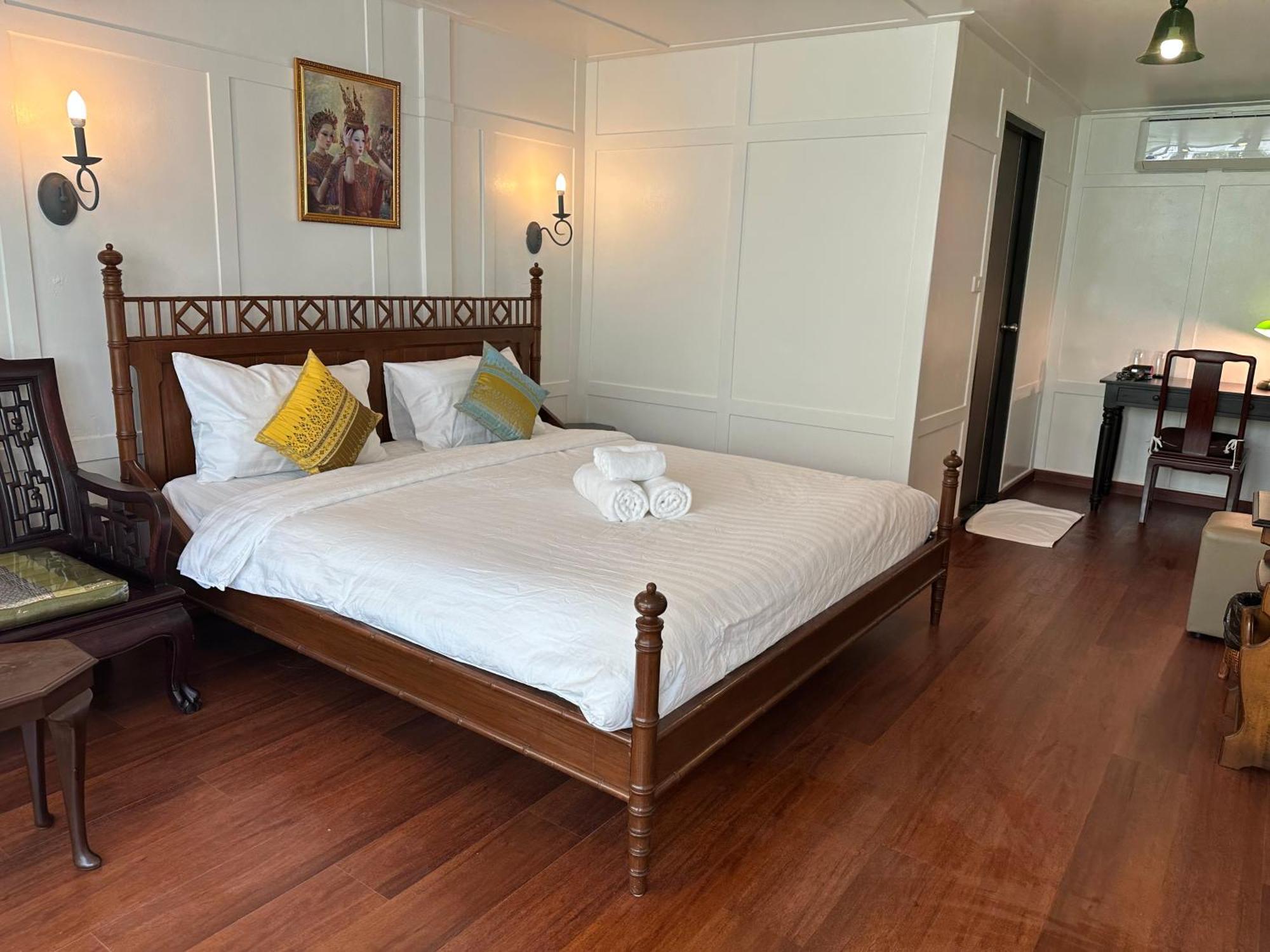 Baan Debtida *