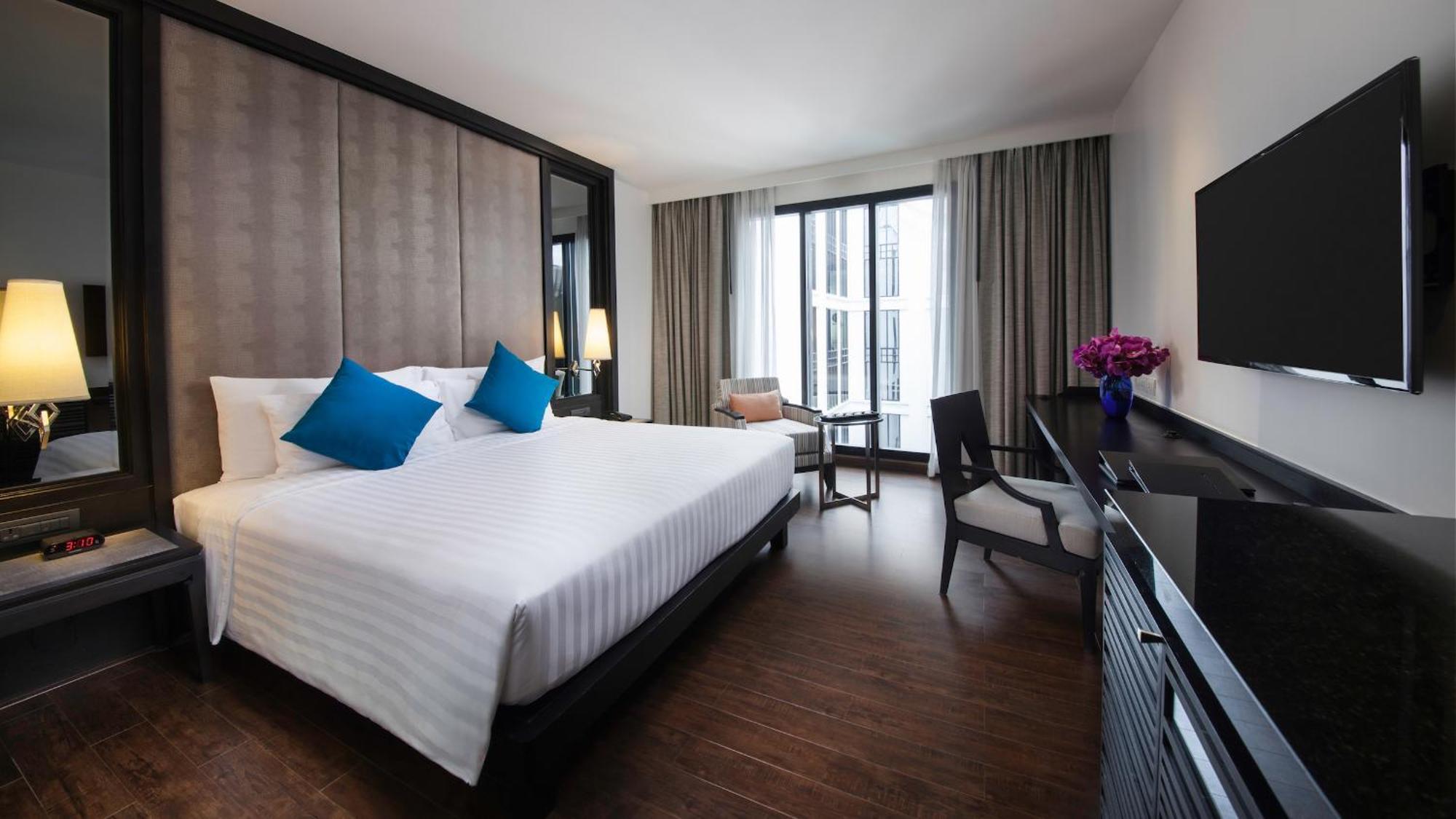 Moevenpick Sukhumvit 15 5*