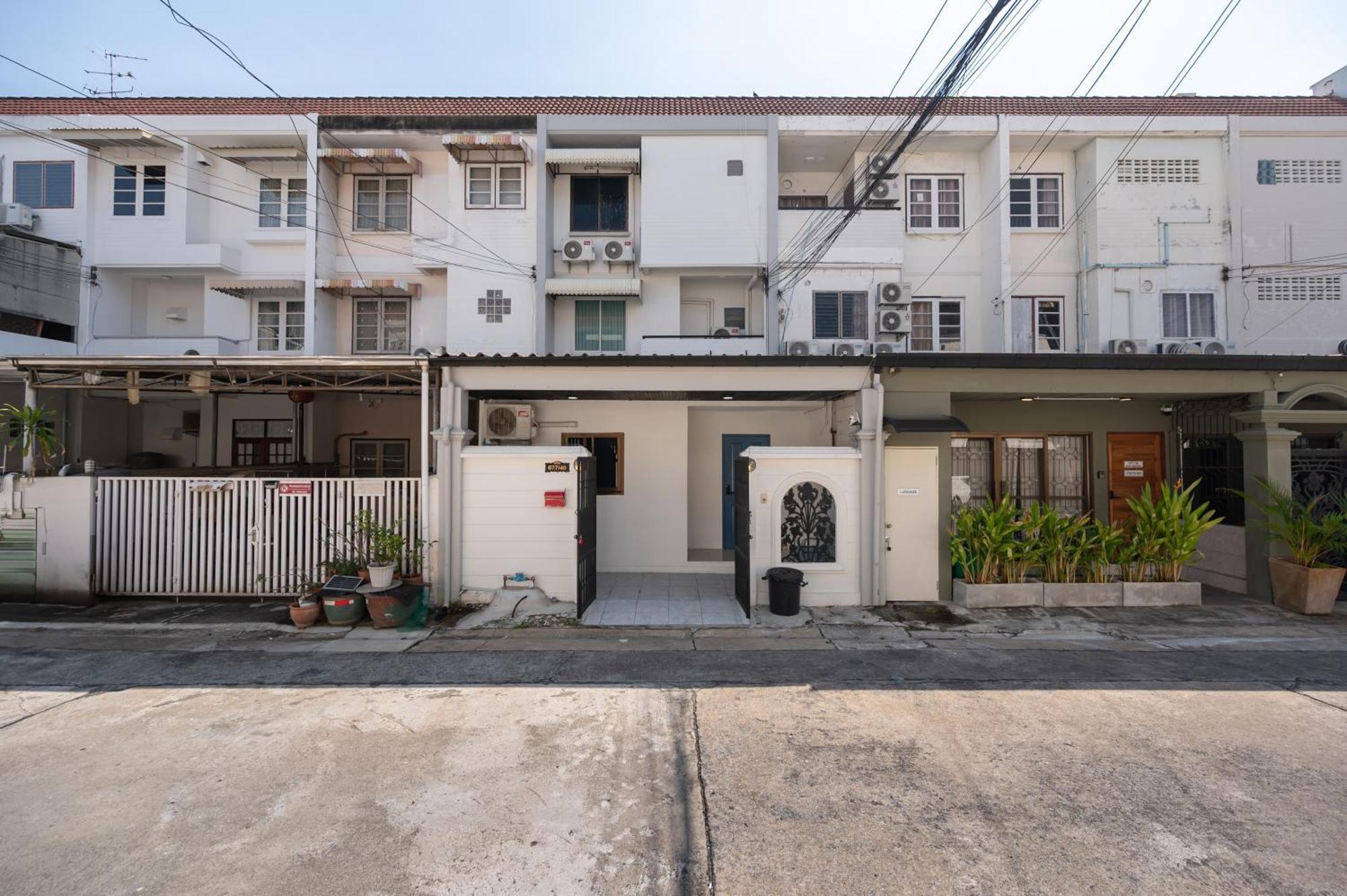 Vakantiehuis Rb01 Chatuchak, Netflix, Speednet, Bts,mrt, 10pax *