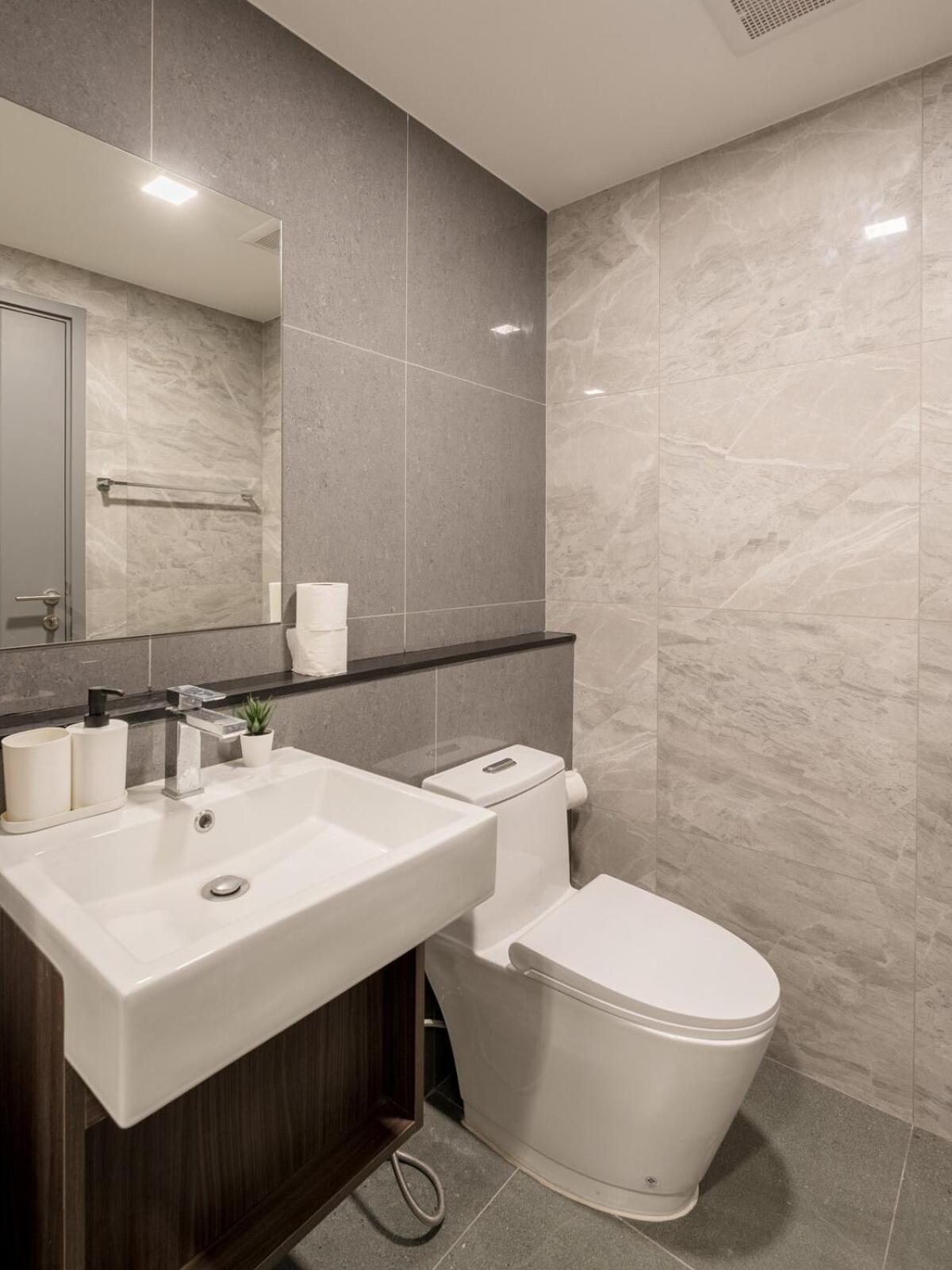 1br - Pool, Gym, Rooftop, Bts, Coworking Space - 10 Min Nana Plaza - - New Building - 24 7 Security Appartement Bangkok