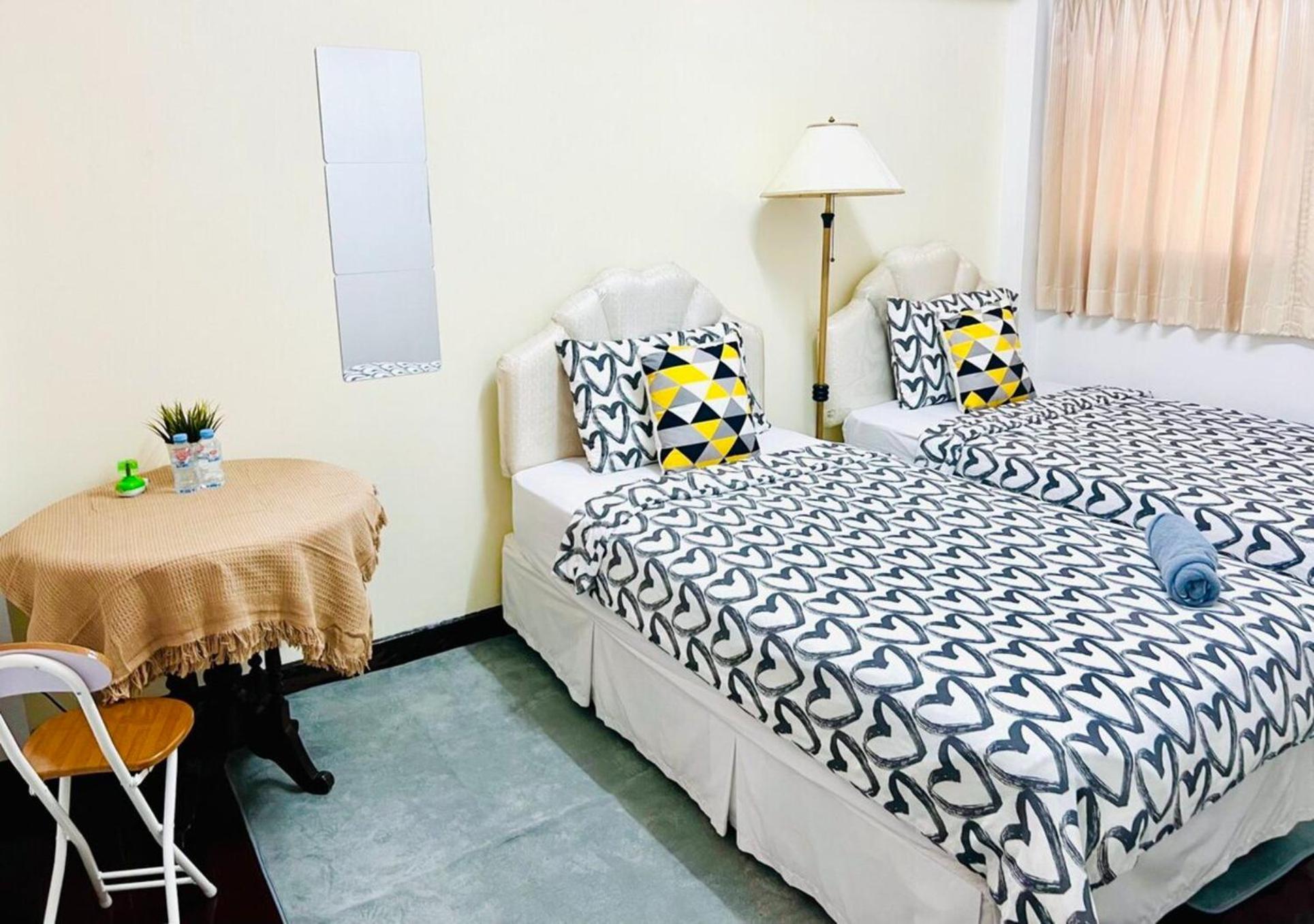 Reehouse@soi Cowboy/asoke Bts Rumah tetamu
