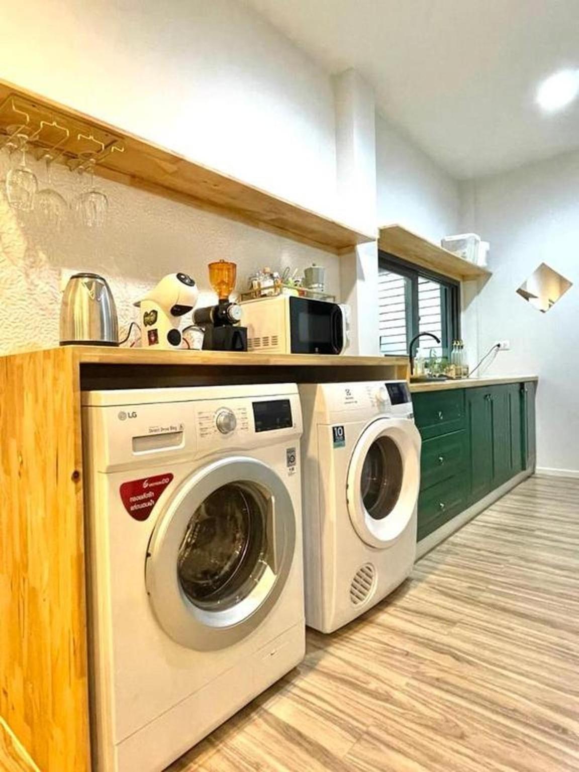 Stylish2bd Pool&gym Near Airport *