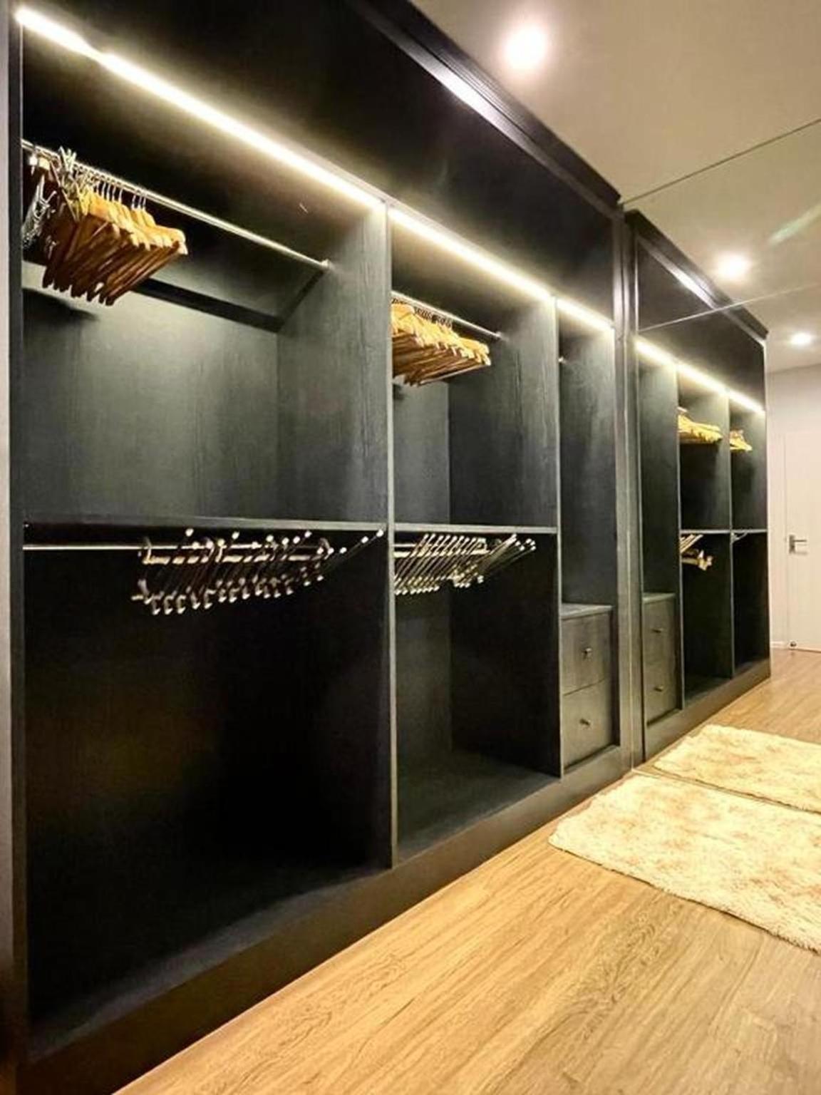 Vakantiehuis Stylish2bd Pool&gym Near Airport Bangkok