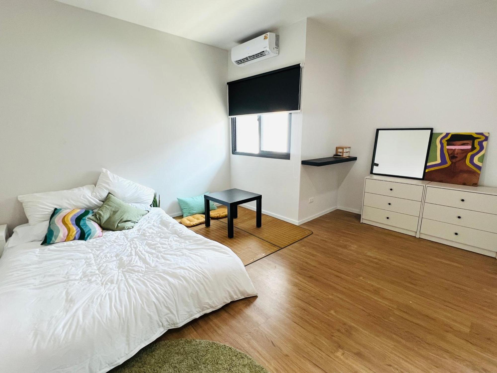 Vakantiehuis Stylish2bd Pool&gym Near Airport