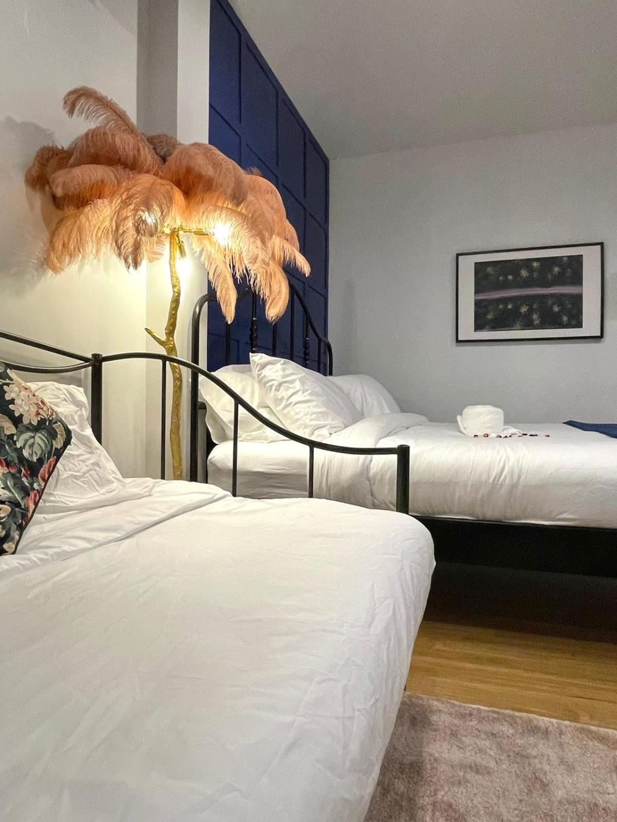Stylish2bd Pool&gym Near Airport *