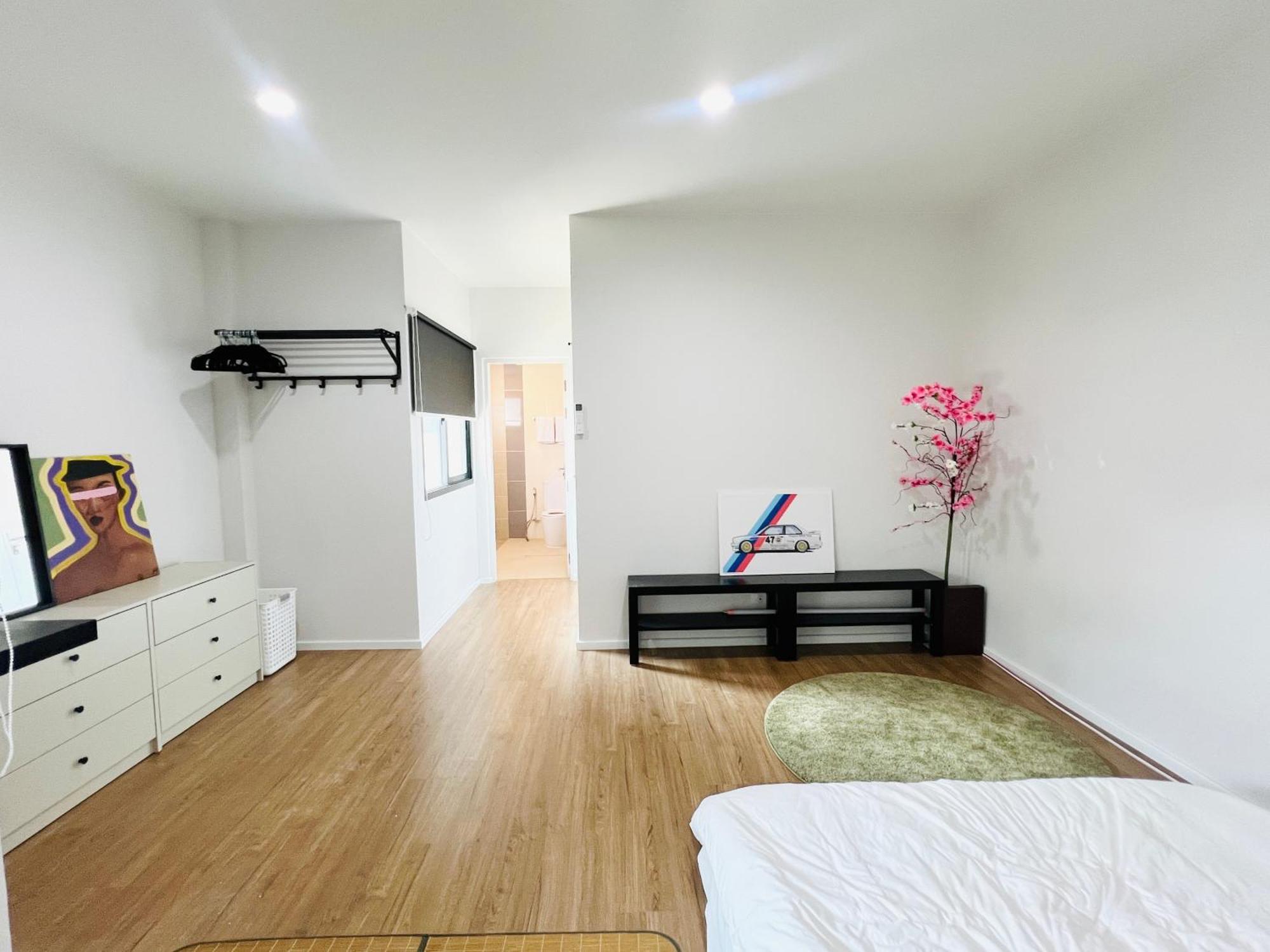 Stylish2bd Pool&gym Near Airport Vakantiehuis Bangkok