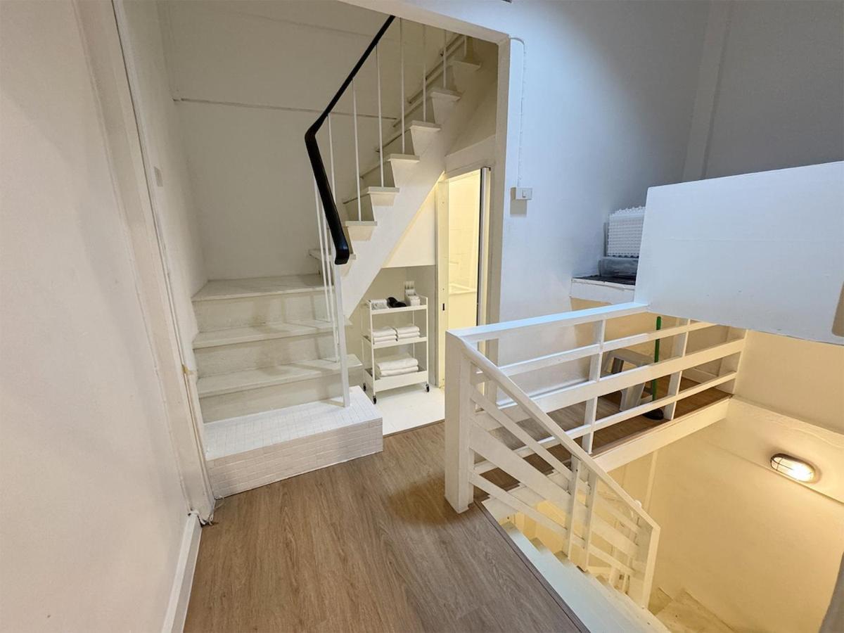 Velin - Banthat Thong Apartment *