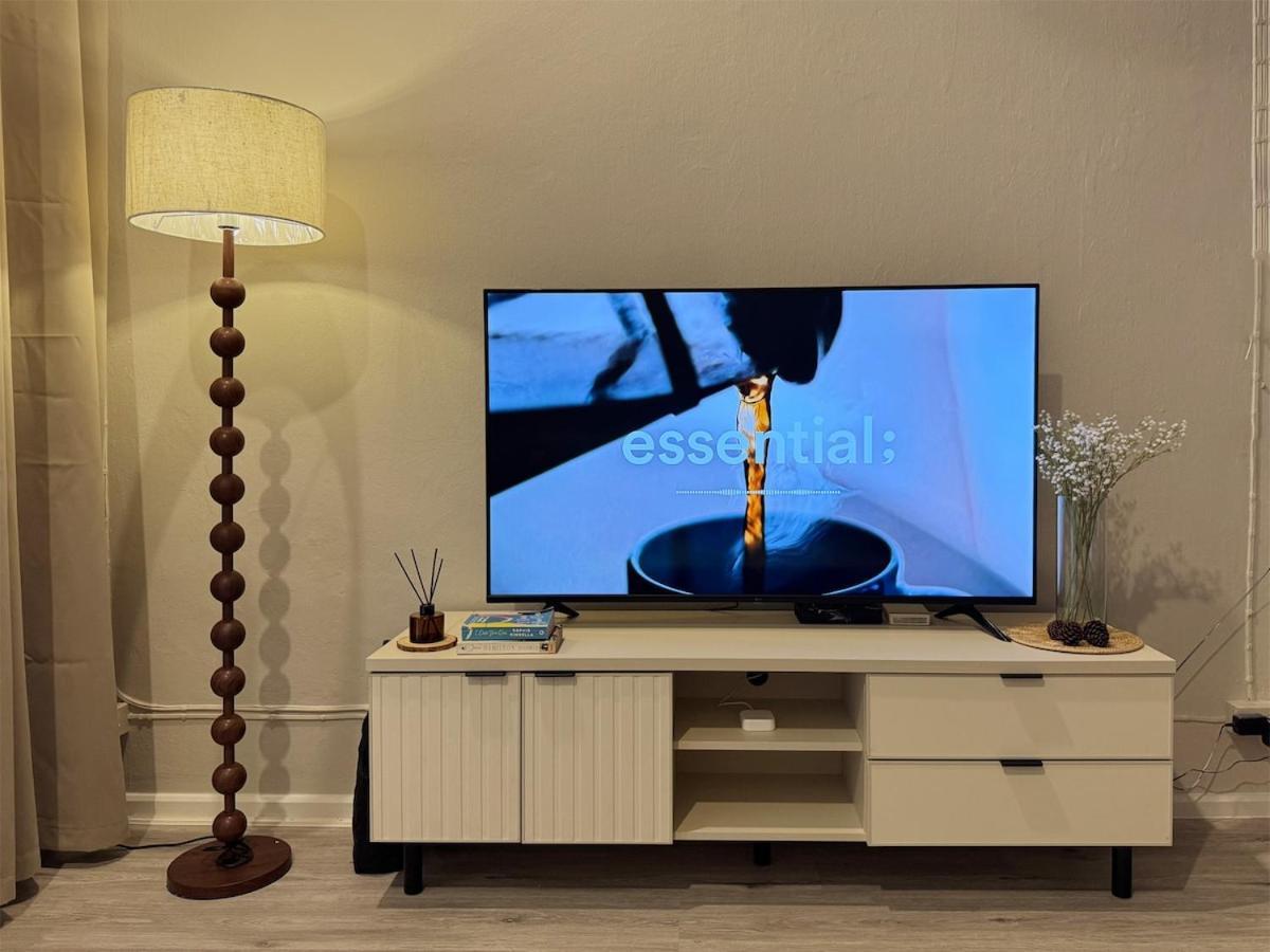 Velin - Banthat Thong Apartment
