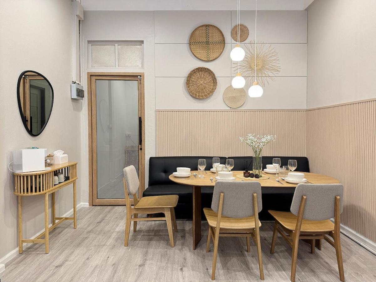 Velin - Banthat Thong Apartment *