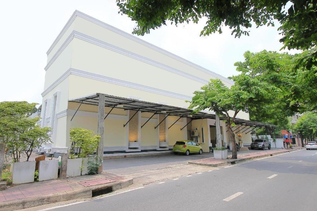 Oyo 1002 Pinklao