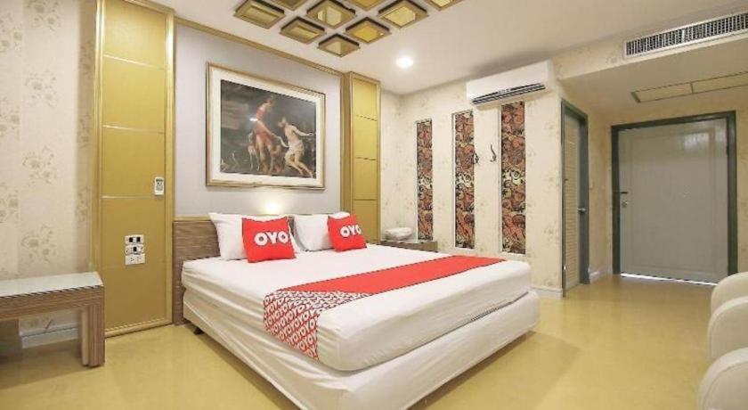 Oyo 1002 Pinklao Hotel