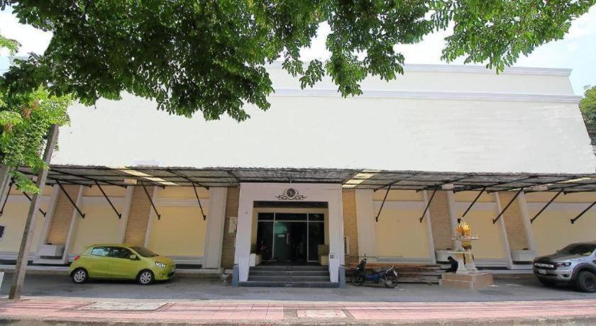 Hotel Oyo 1002 Pinklao