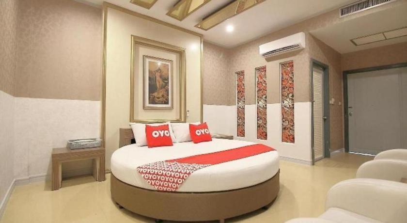 Hotel Oyo 1002 Pinklao 3*