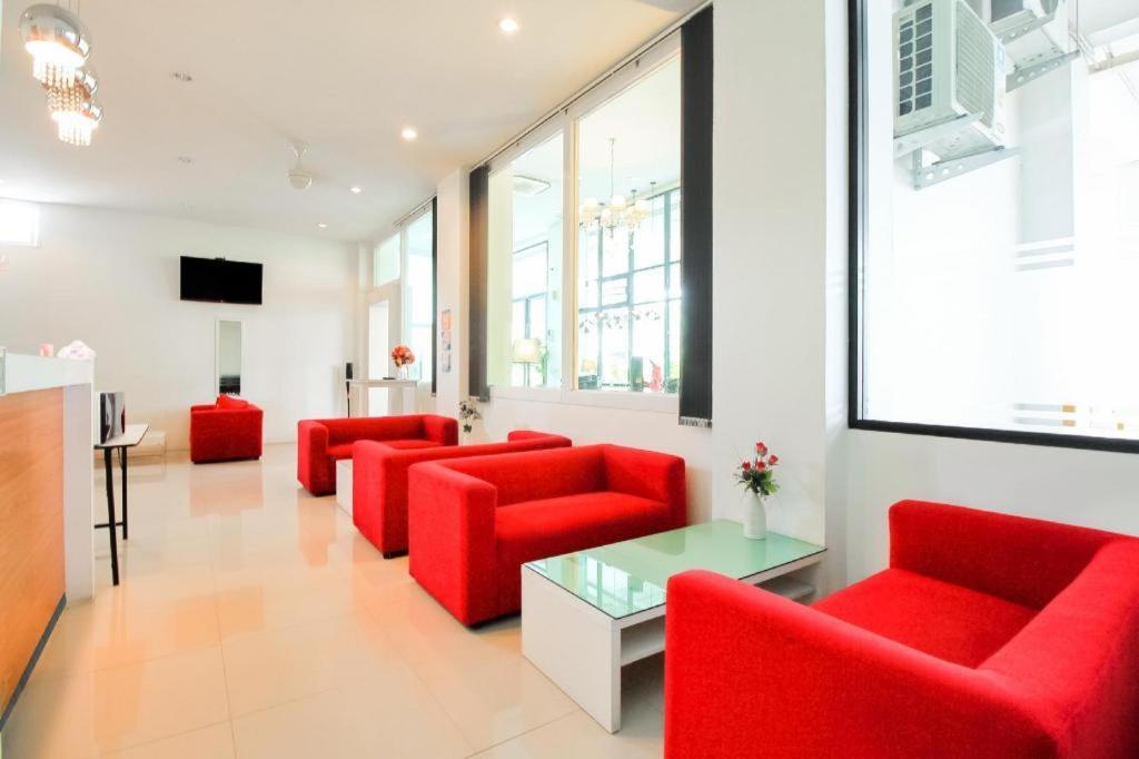 Hotel Oyo 318 Pakd