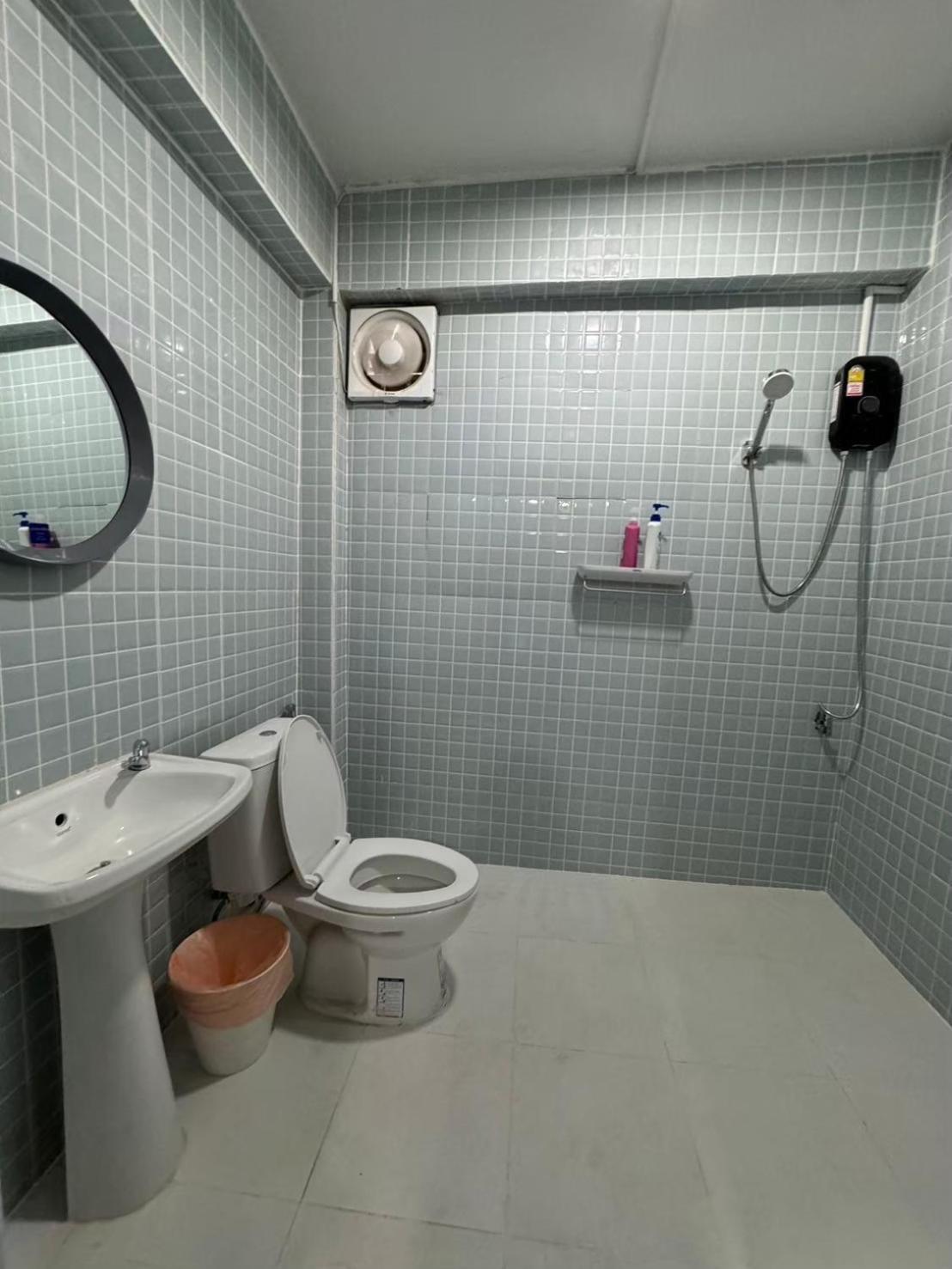 Gm6 - Samyan 4floors, 4mins Walk To Bantadtong Apartment