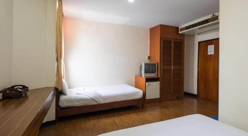 Hotel Muangphol Mansion 3*