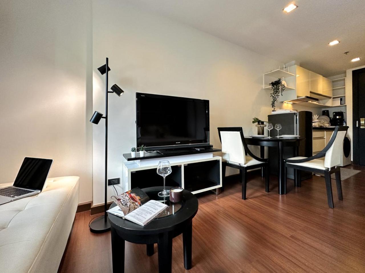 Modern Cityscape1br - Ultra Fast Wifi - Bts On Nut Apartment