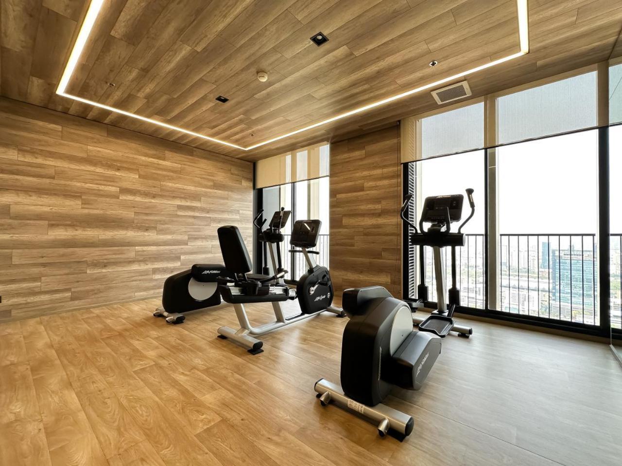 Apartment Luxurious Downtown 1br - Ultra Fast Wifi - Bts Asoke