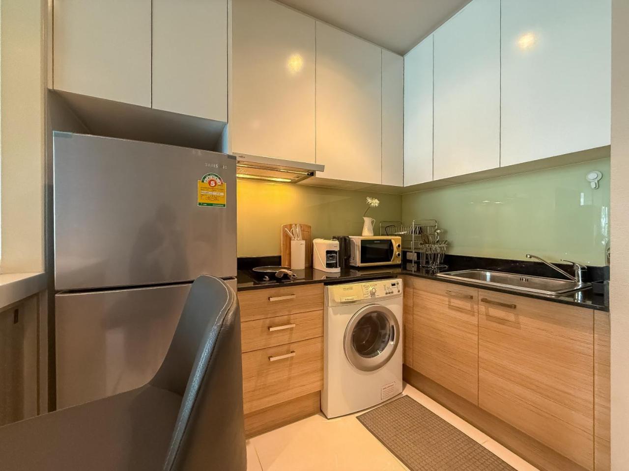 Apartment Luxurious High-rise - Ultra Fast Wifi - Mrt Petchaburi *