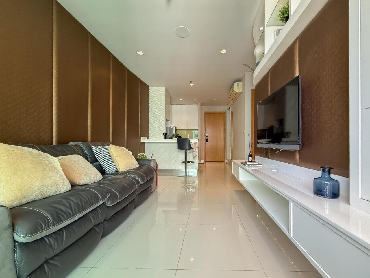 Apartment Luxurious High-rise - Ultra Fast Wifi - Mrt Petchaburi Bangkok