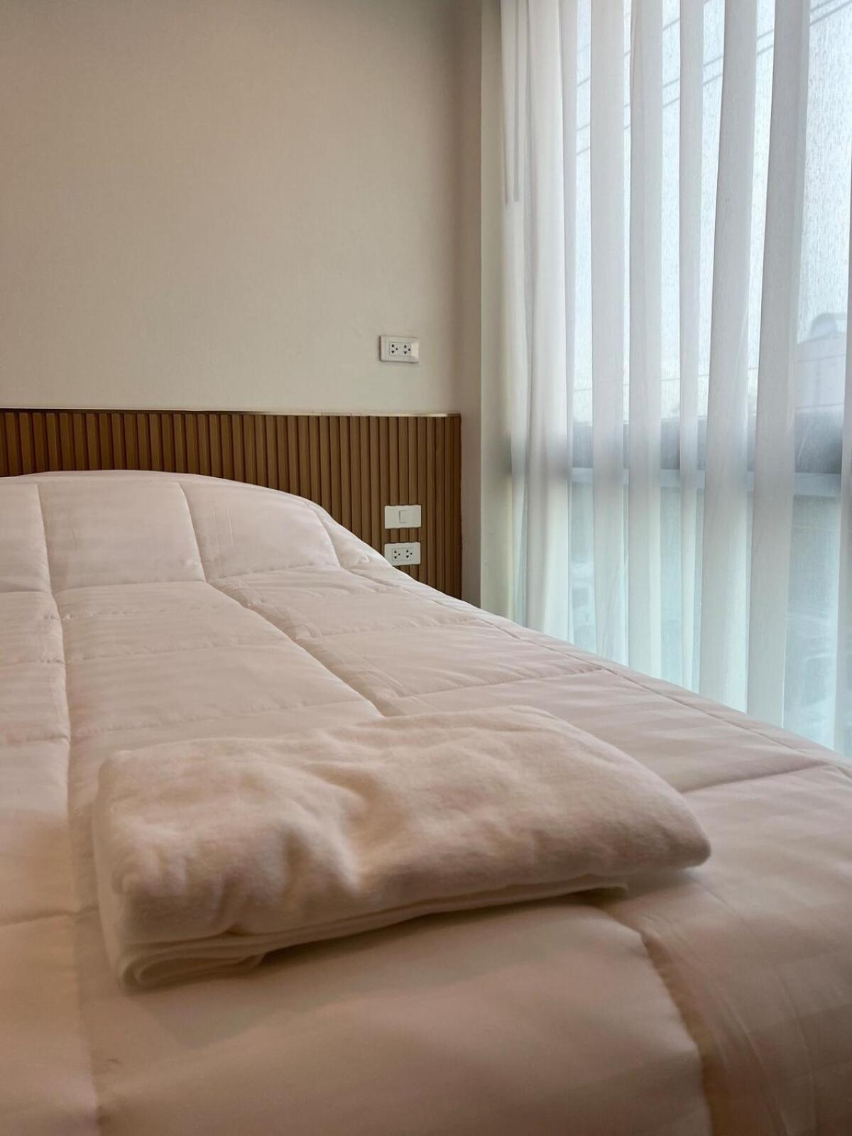 2 Bed & 2 Bath Suite, 4th Floor * Bangkok