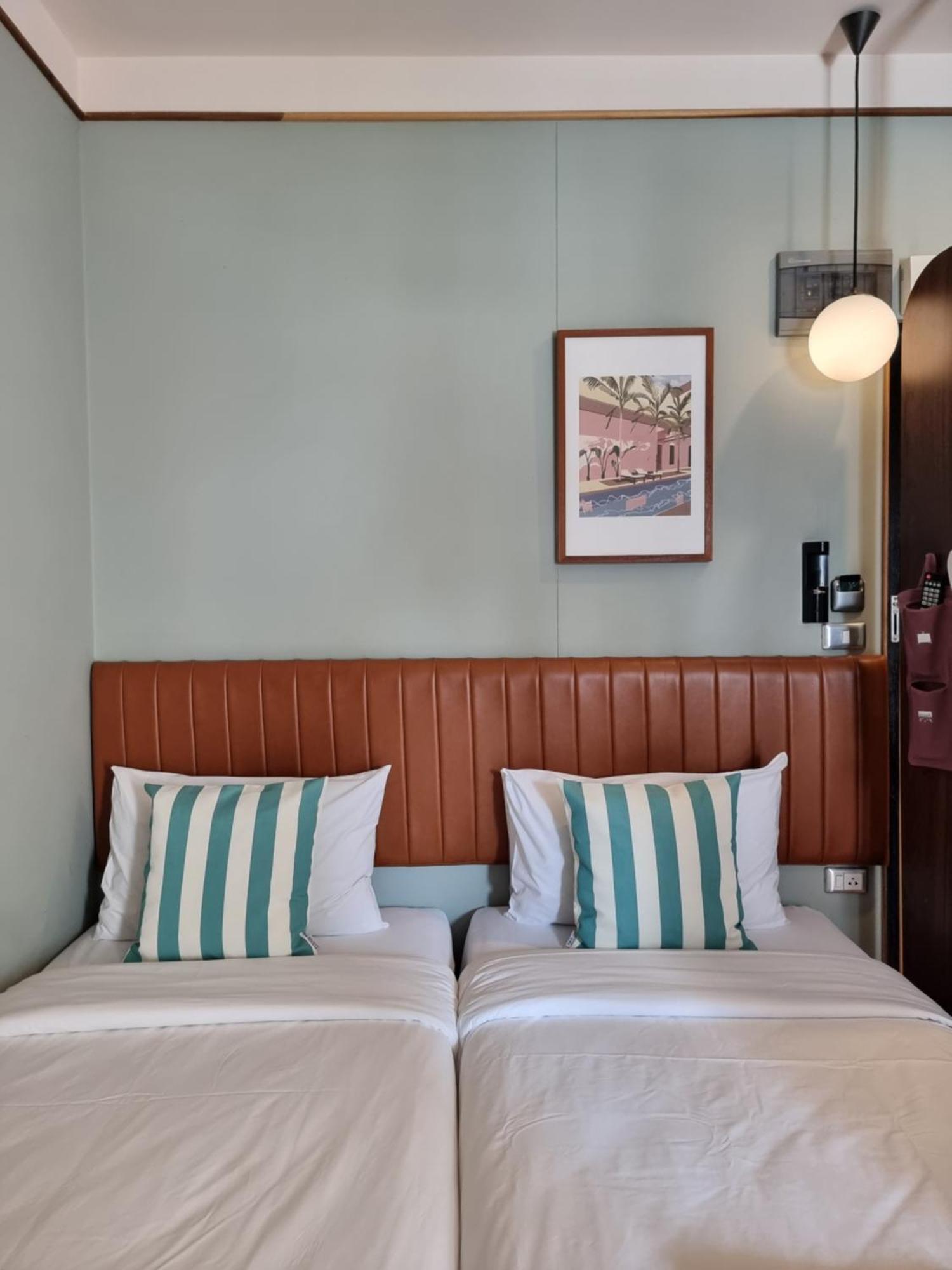 Josh Hotel
