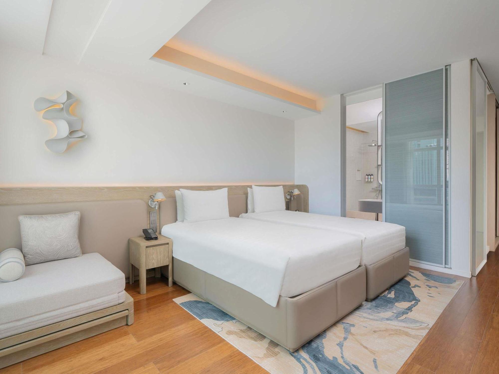 Pullman King Power