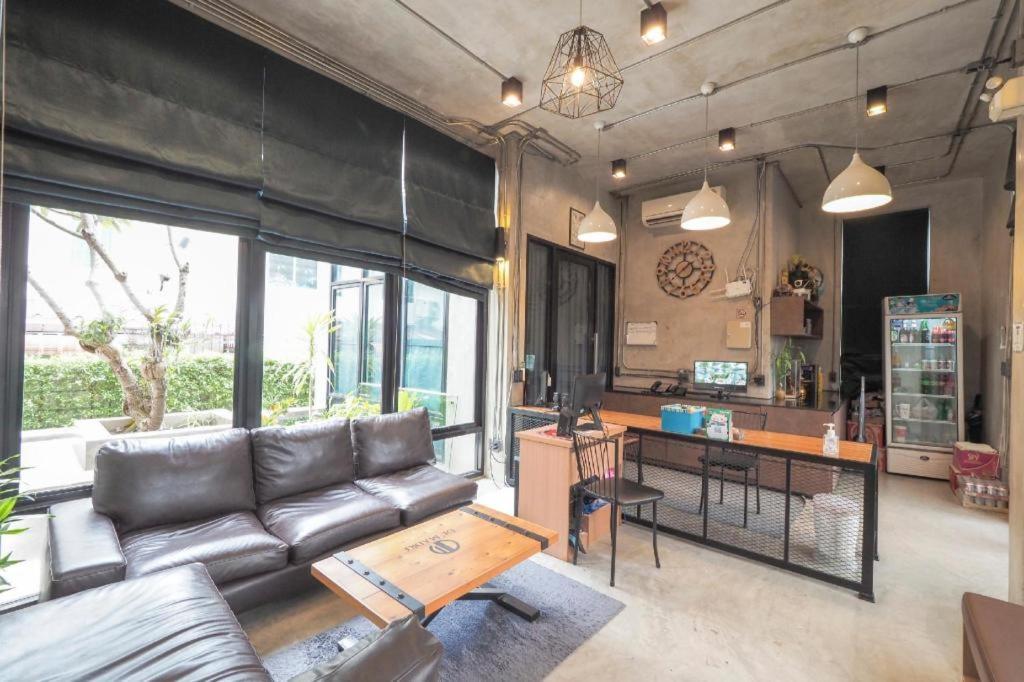 Oyo 75368 Demadre Hotel 3*