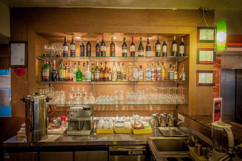 The Seasons Huamark Hotel