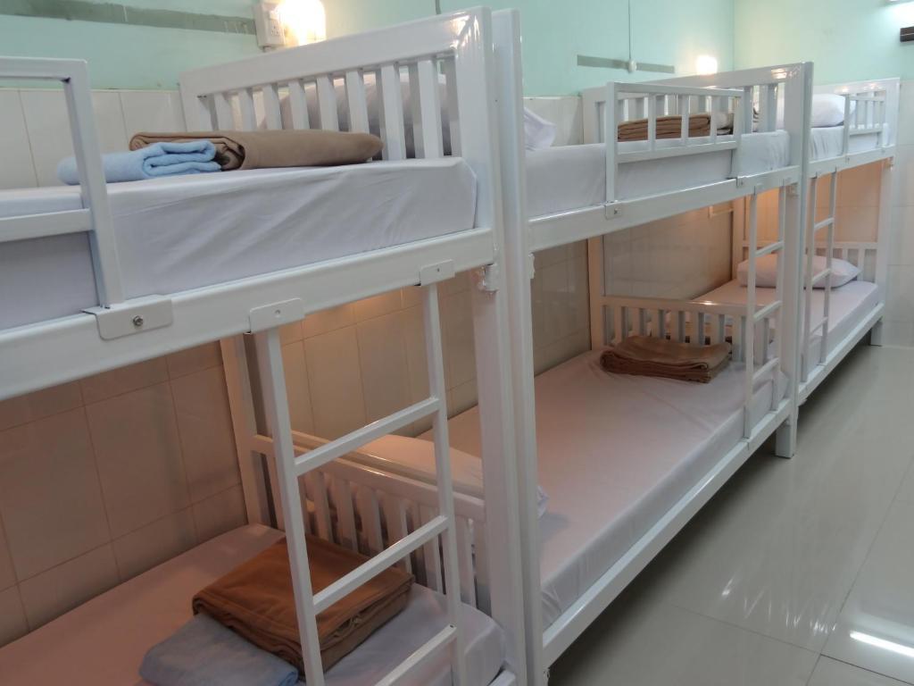 Khaosan River Hostel *