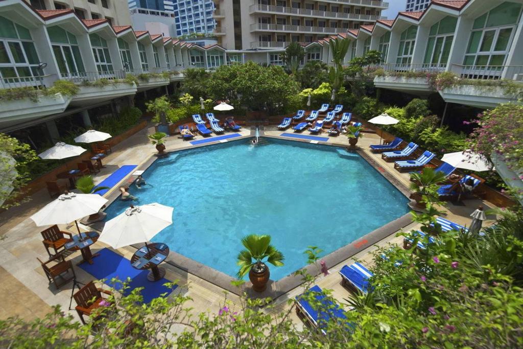Dusit Thani