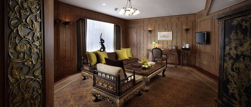 Dusit Thani Hotel Bangkok