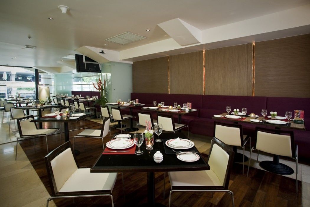 The Seasons Huamark Hotel