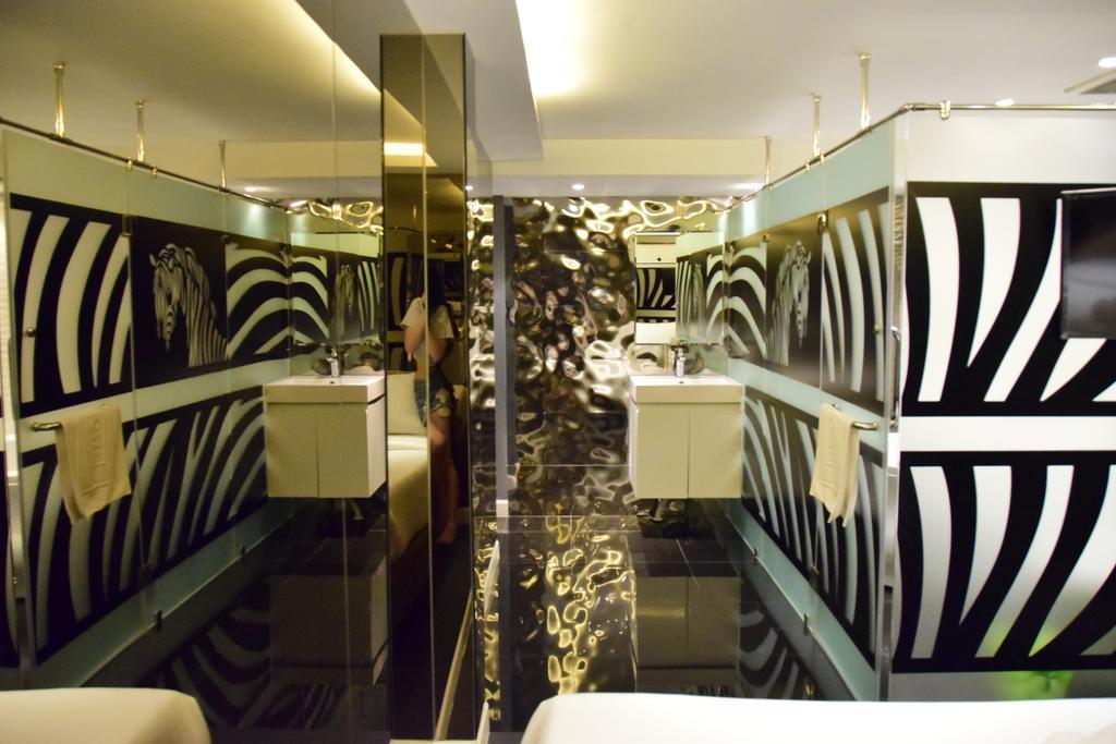 Asrama Double Five Bangkok