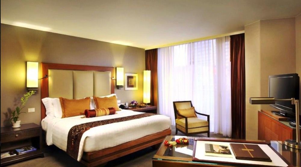 Dusit Thani Hotel 5*