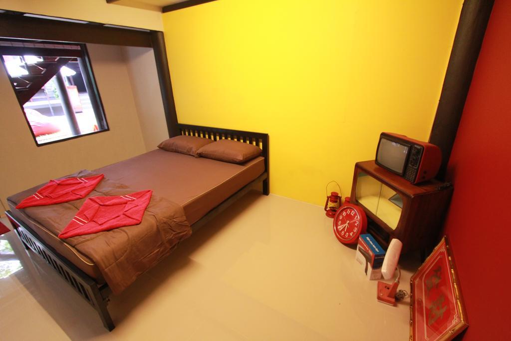 Viman Hostel *