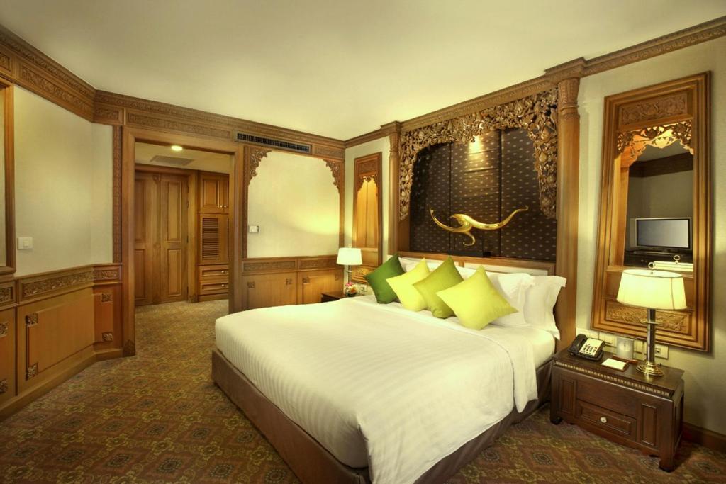 Dusit Thani Hotel Bangkok