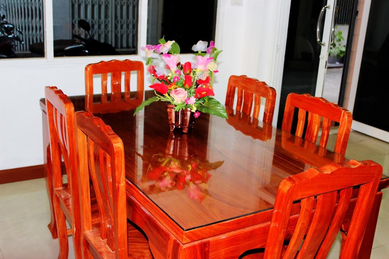 Base (adults Only) Hostel