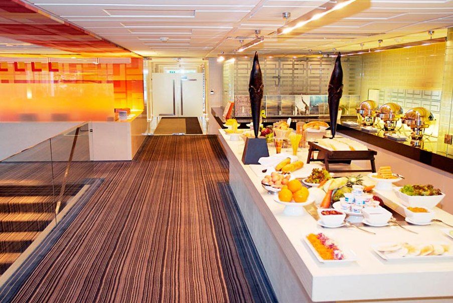 Le Fenix Sukhumvit 11 Hotel