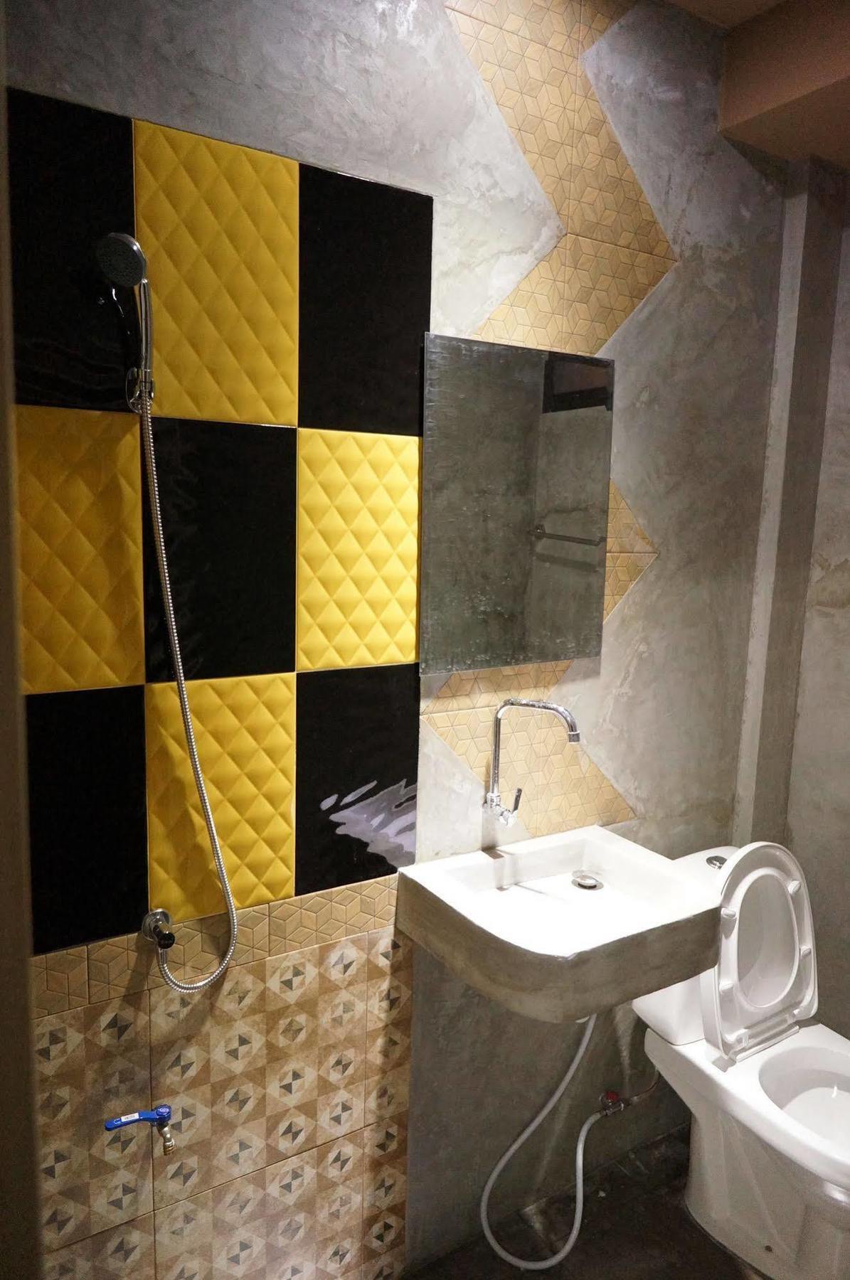 Hive 28 Aparthotel 2*