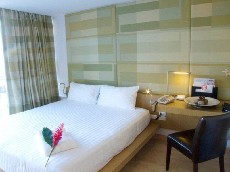 Le Fenix Sukhumvit 11 Hotel