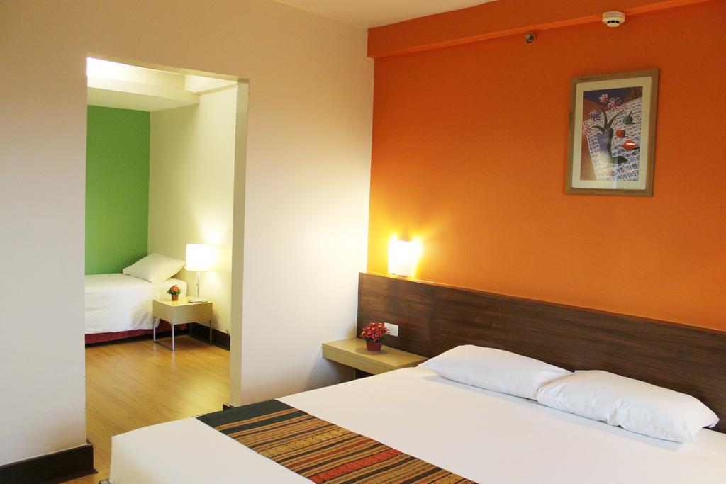 Hotel The Seasons Huamark 3*