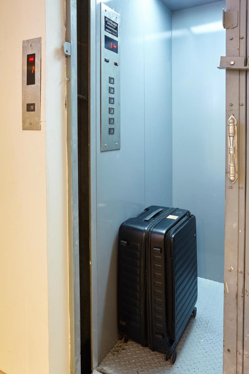Hostel Platinum Deluxe Shopping Bangkok