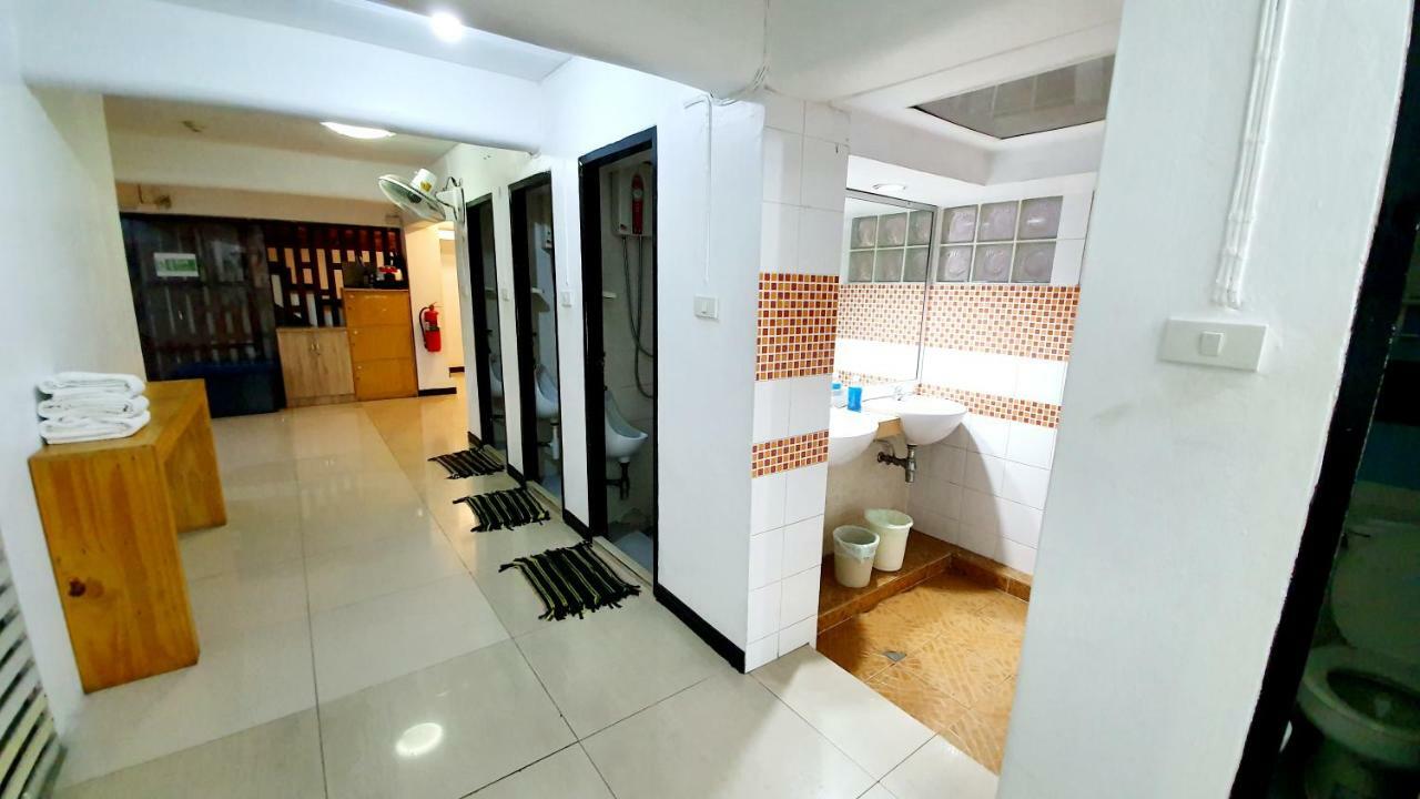 Guest house Happio Near Chabad House