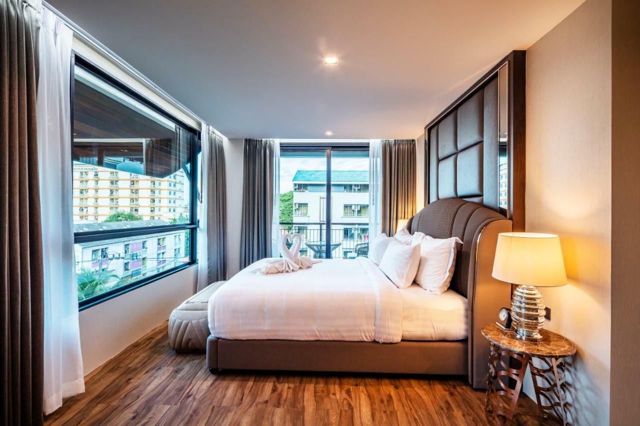 Hotel The Grand Sala Thai 4*